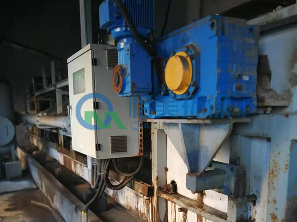 諸城市金安熱電廠真空帶式過(guò)濾機(jī)使用現(xiàn)場(chǎng)